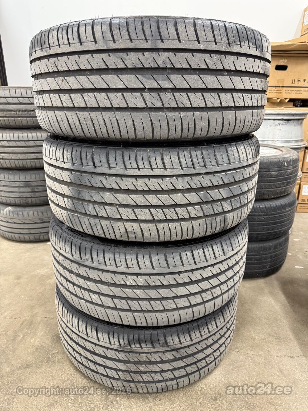 225/45 R17 Sommardäck, set