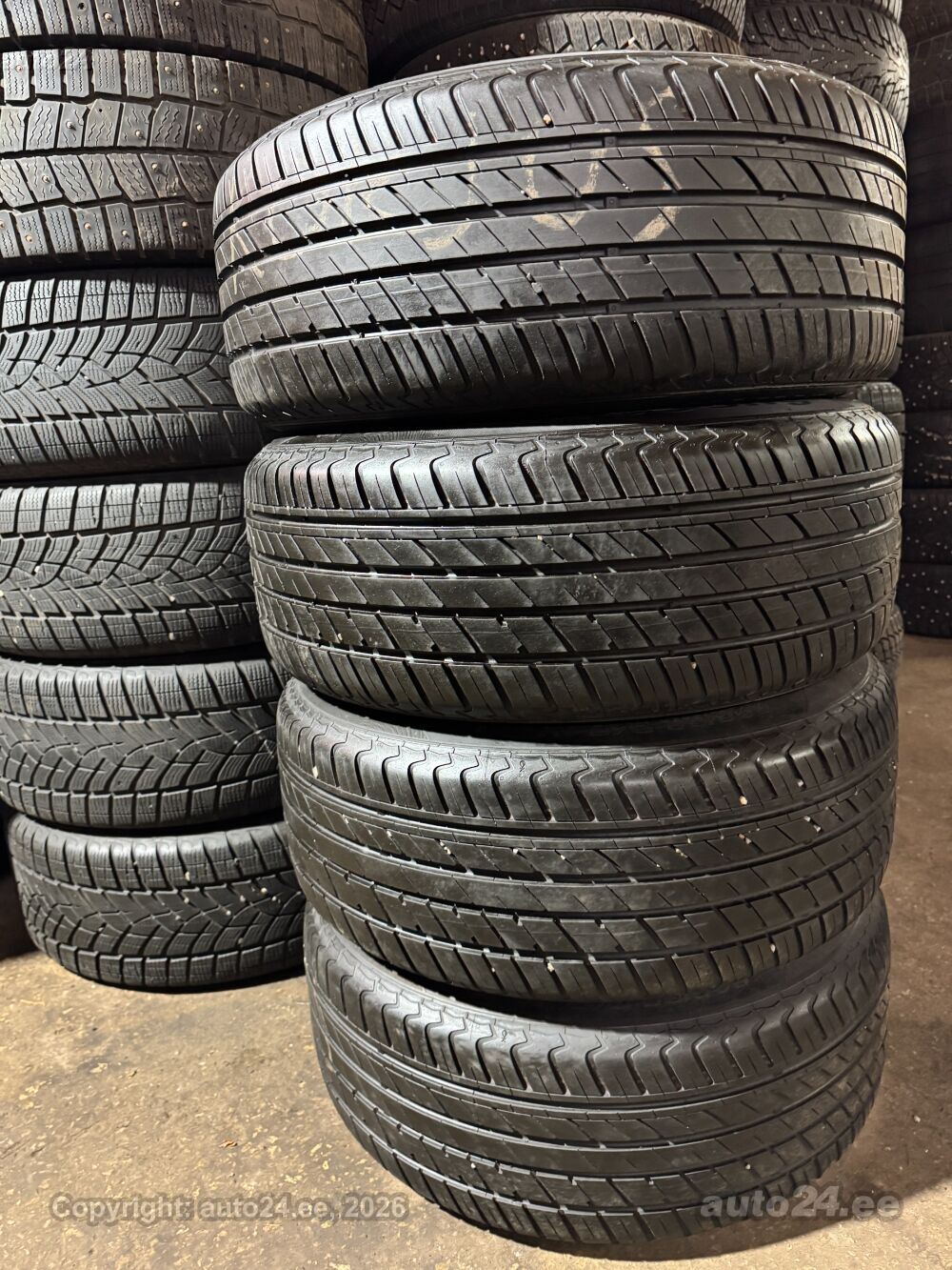 225/45 R17 Sommardäck, par